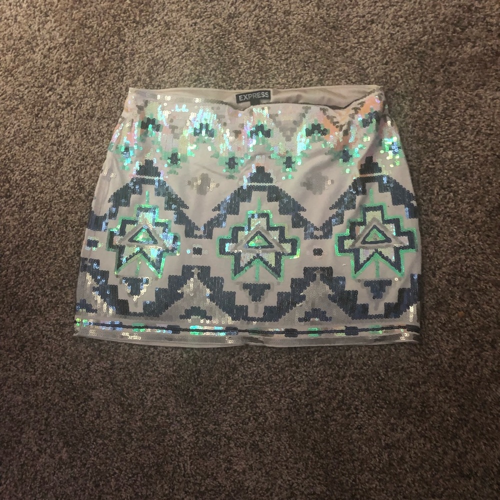 🦄 Express sequin skirt